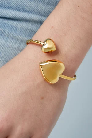 dual heart armband