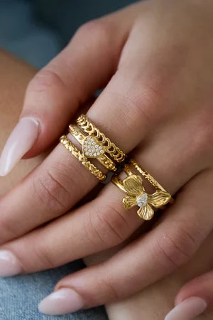 statement ring met roos in hart